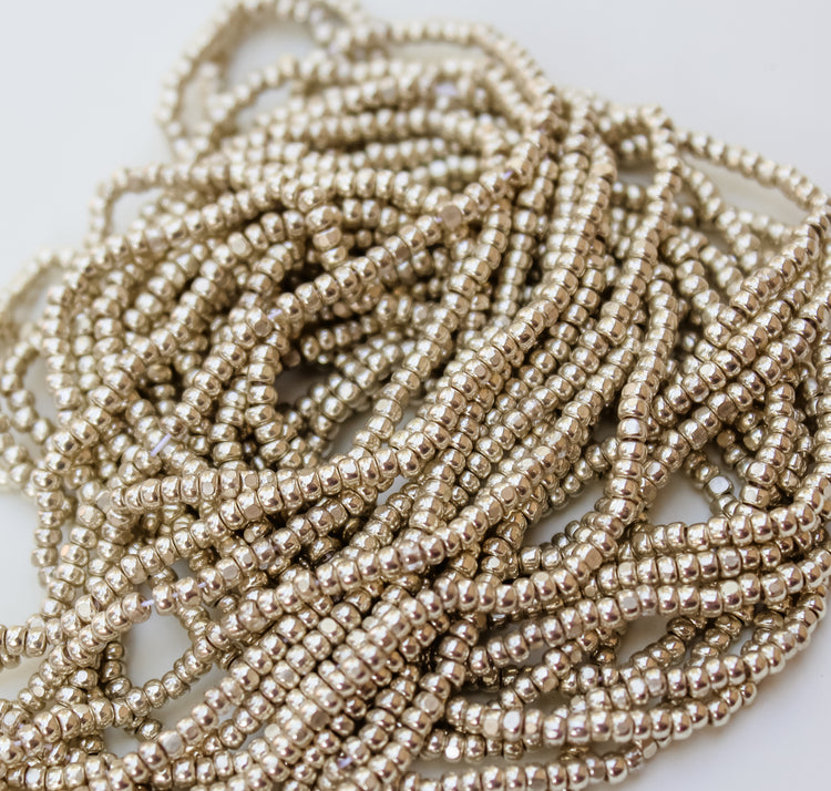 11/0 SILVER METALLIC SEED BEADS